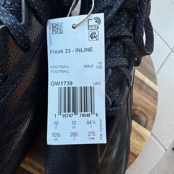 Size 10.5 - Adidas Men's Adizero Freak 23 GW1739 Black Football Cleats - Picture 8 of 9